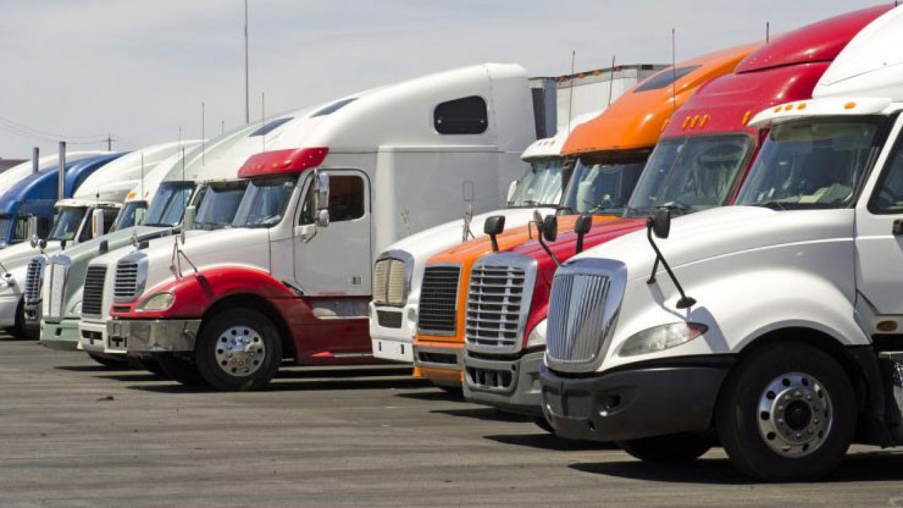 Harnessing Fuel Efficiency Analysis for Optimal Fleet Operations